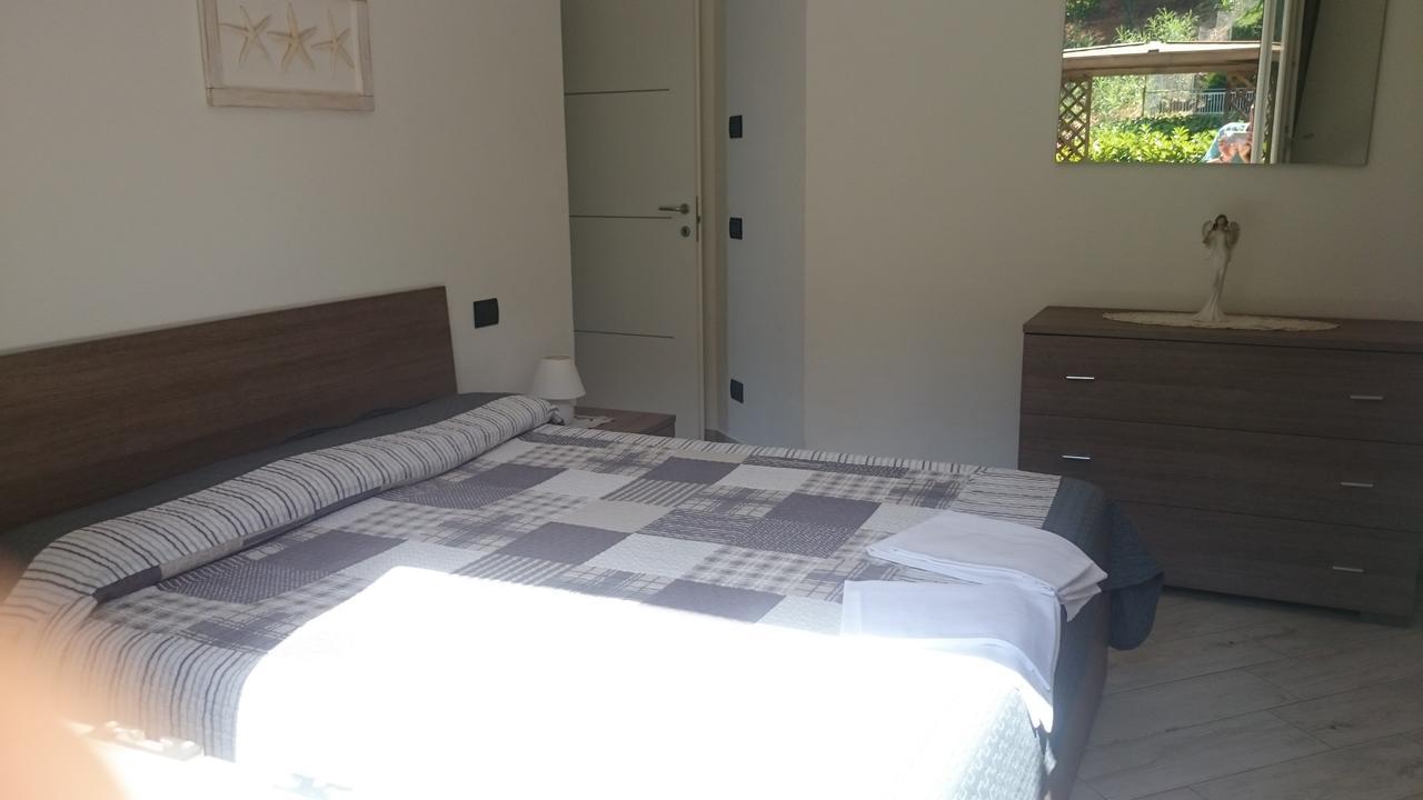 I Monili Apartment โมเนเลีย ภายนอก รูปภาพ