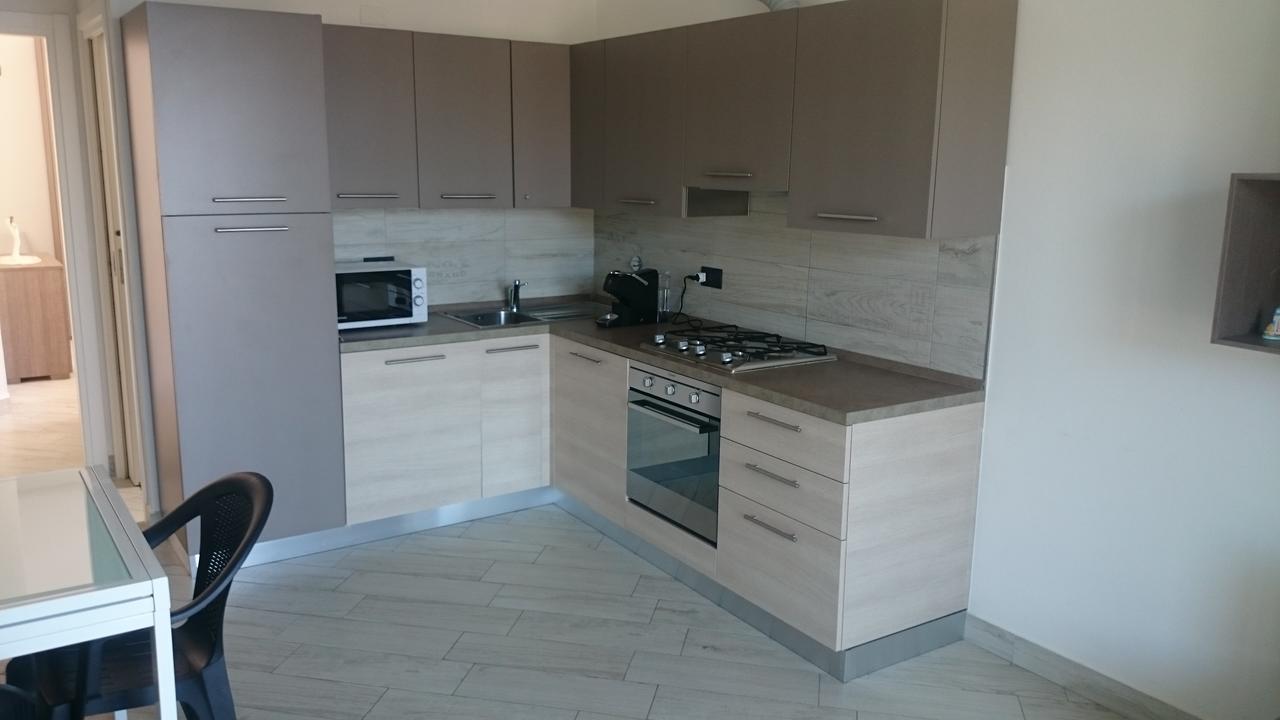 I Monili Apartment โมเนเลีย ภายนอก รูปภาพ